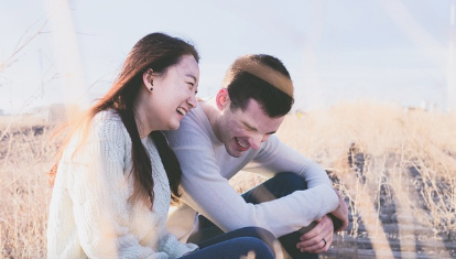 웃으면 벌금? 웃음도 불법이 될 수 있다면