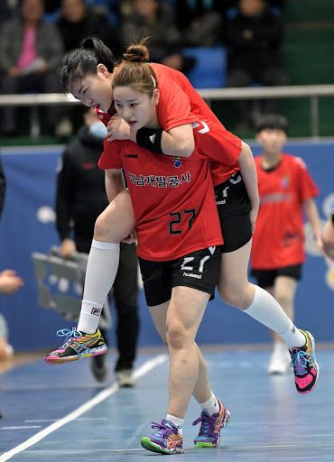 박하얀 핸드볼 선수