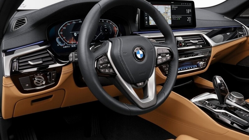 5시리즈-운전석