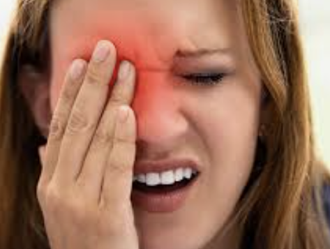 눈 핏줄 터짐 응급처치1