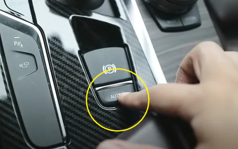AUTO HOLD 버튼