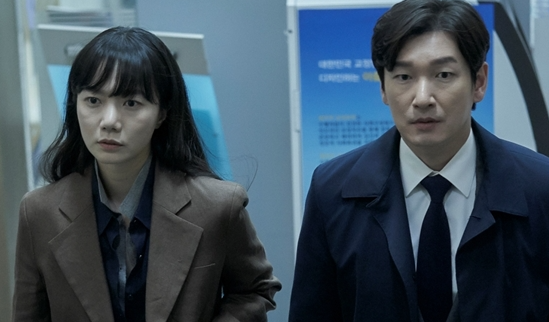 드라마 비밀의 숲 황시목 역 조승우의 냉철한 이성과 검찰 내부 비리 수사 장면