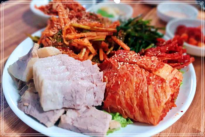 생방송 오늘저녁 시청, 북창동 서울에서 느끼는 바다의 향, 윤기 자르르 굴 보쌈 맛집
