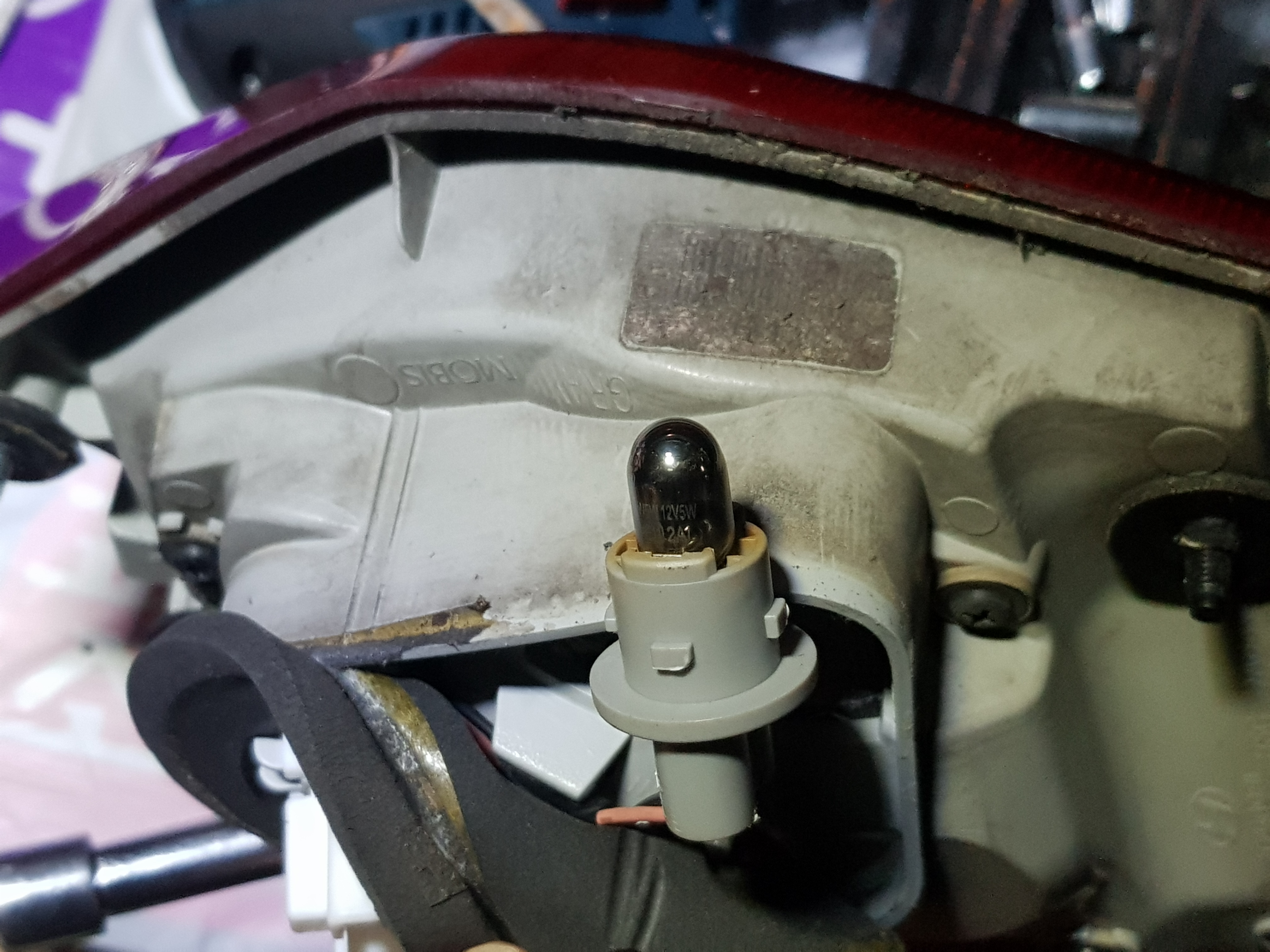 YF소나타 후진등 미등 교체