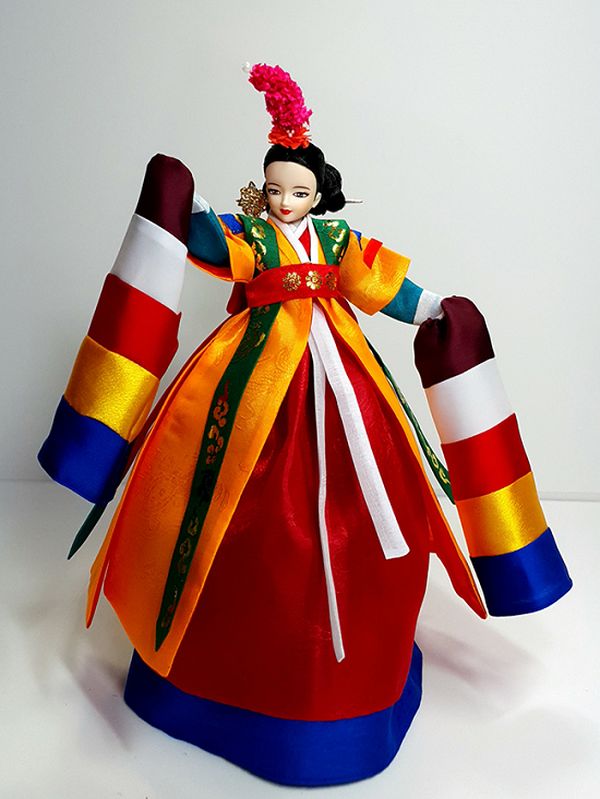 춘앵무 인형