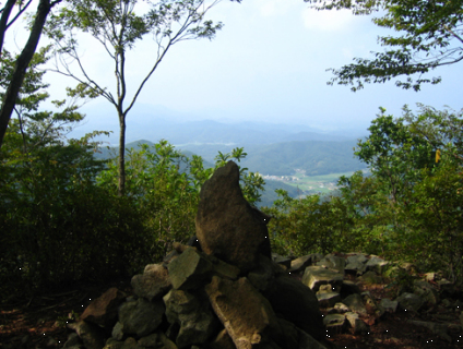연화산 정상길에 바라보는 전경
