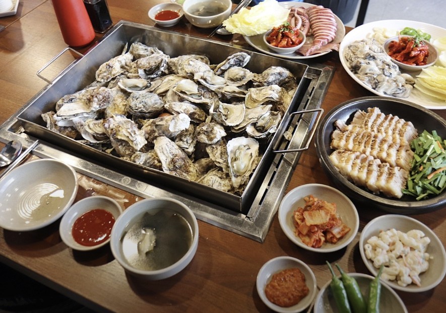 시흥 굴찜 맛집 | 생방송투데이 ‘대식가-겨울의 백미 대왕 굴찜’ 나온 통굴통굴 시흥본점시흥 굴찜 맛집