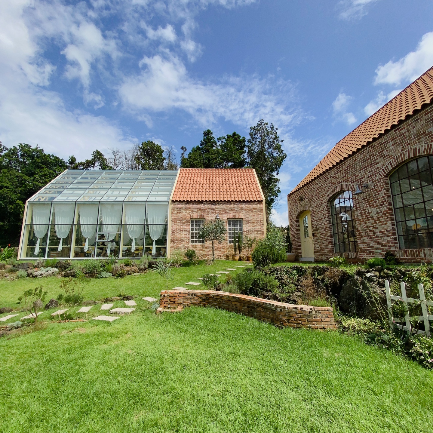 제주 조천 동백동산 자드부팡(jas de bouffan) 카페 리뷰 추천 주차 후기 솔직후기