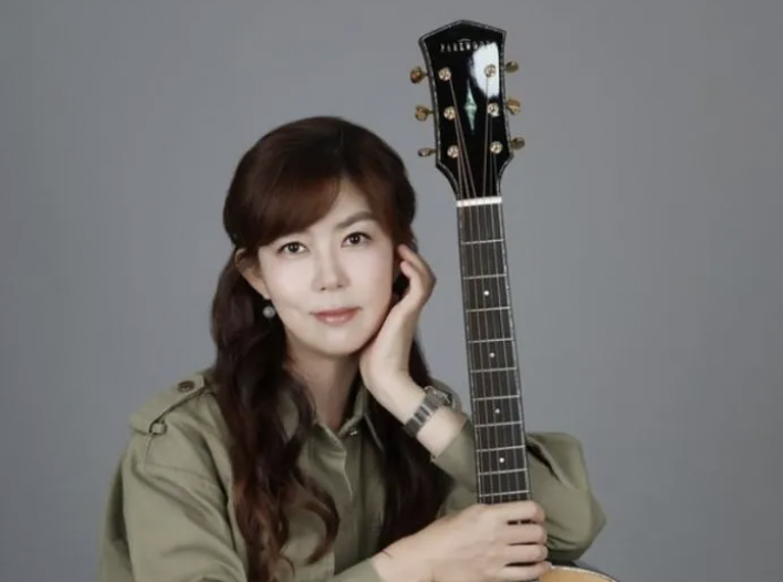 김희진(포크-가수)