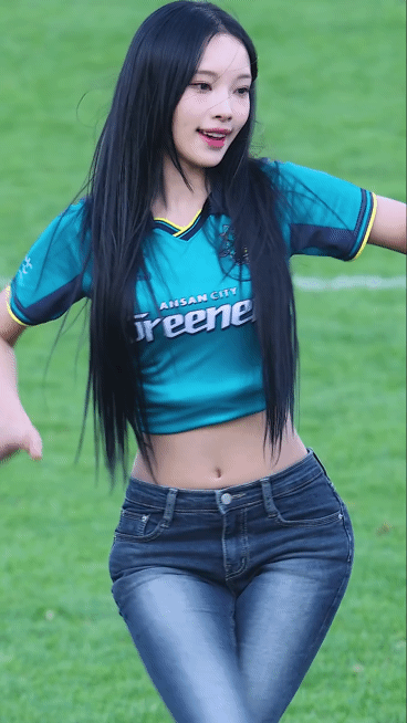리센느 원이 '무섭노' 사투리 일베 논란 총정리! 나이, 프로필, 학력, 고향 거제, 키와 몸매 매력, 조국 이준석 정치권 공방 및 진중권 일침 심층 진단