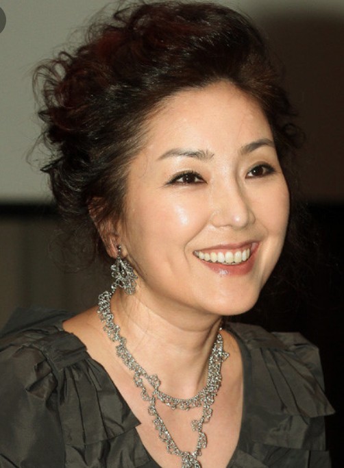 배우 이휘향 20살연상 조폭출신