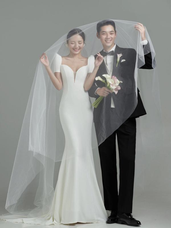 실크 머메이드 셀프 블랙 웨딩 드레스 웨딩촬영커풀룩