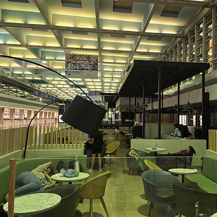 마르세유 공항 노숙