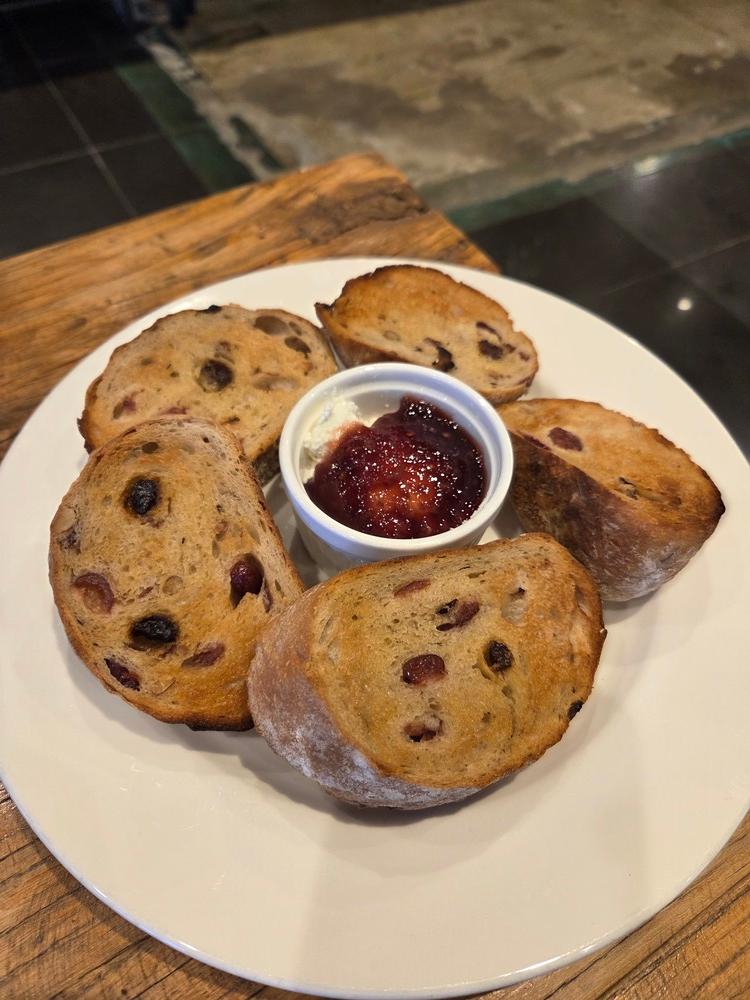 슈만과클라라 이나카빵