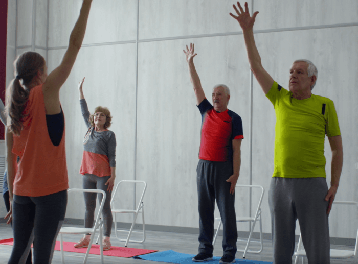 노인-운동-실버타운-건강