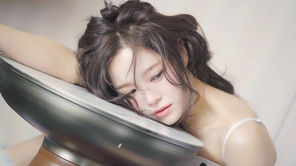 img.gif (1000×561)