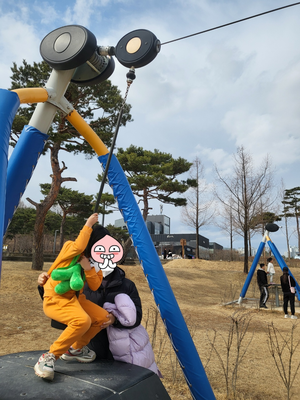 세종 아이와 가볼만한곳 추천: 가족 4인용 자전거부터 송담만리 카페 산책길