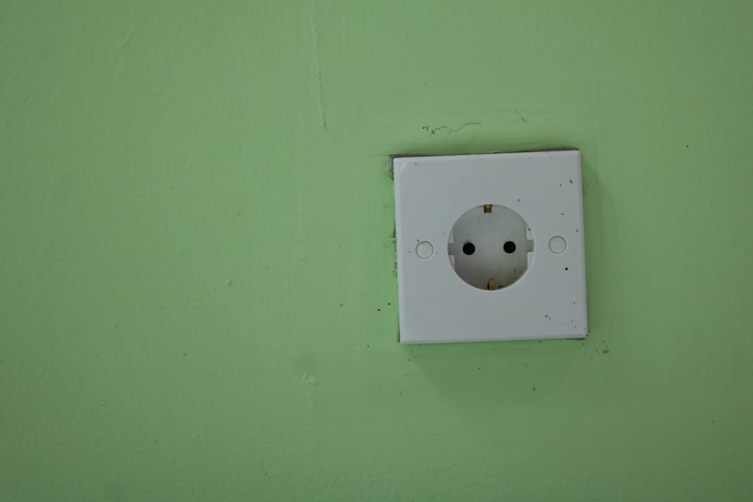 Smart outlet