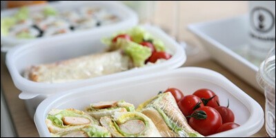 방울 토마토와 핑거푸드 도시락