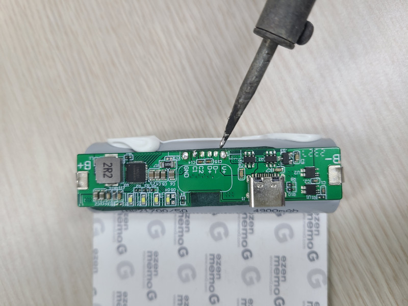 핸드폰 도킹형 보조 배터리 수리