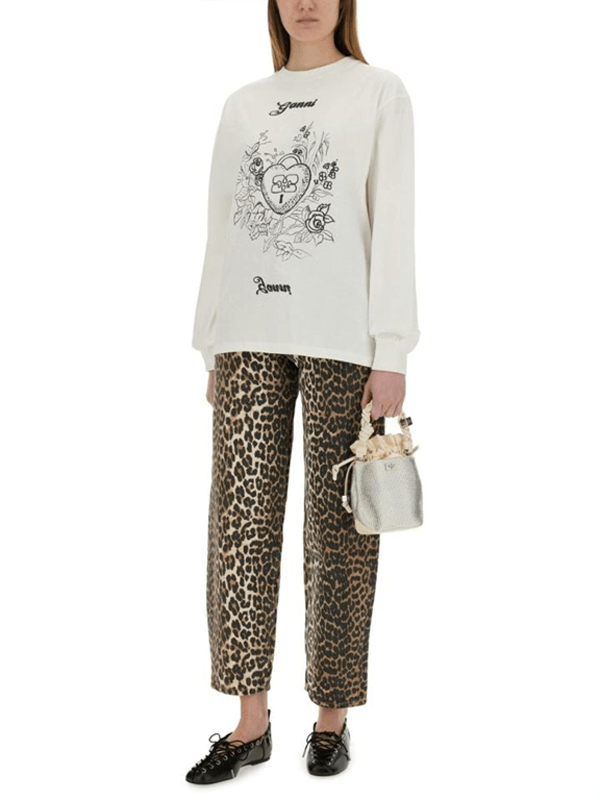 첫 사랑을 위하여 4회 최윤지 티셔츠