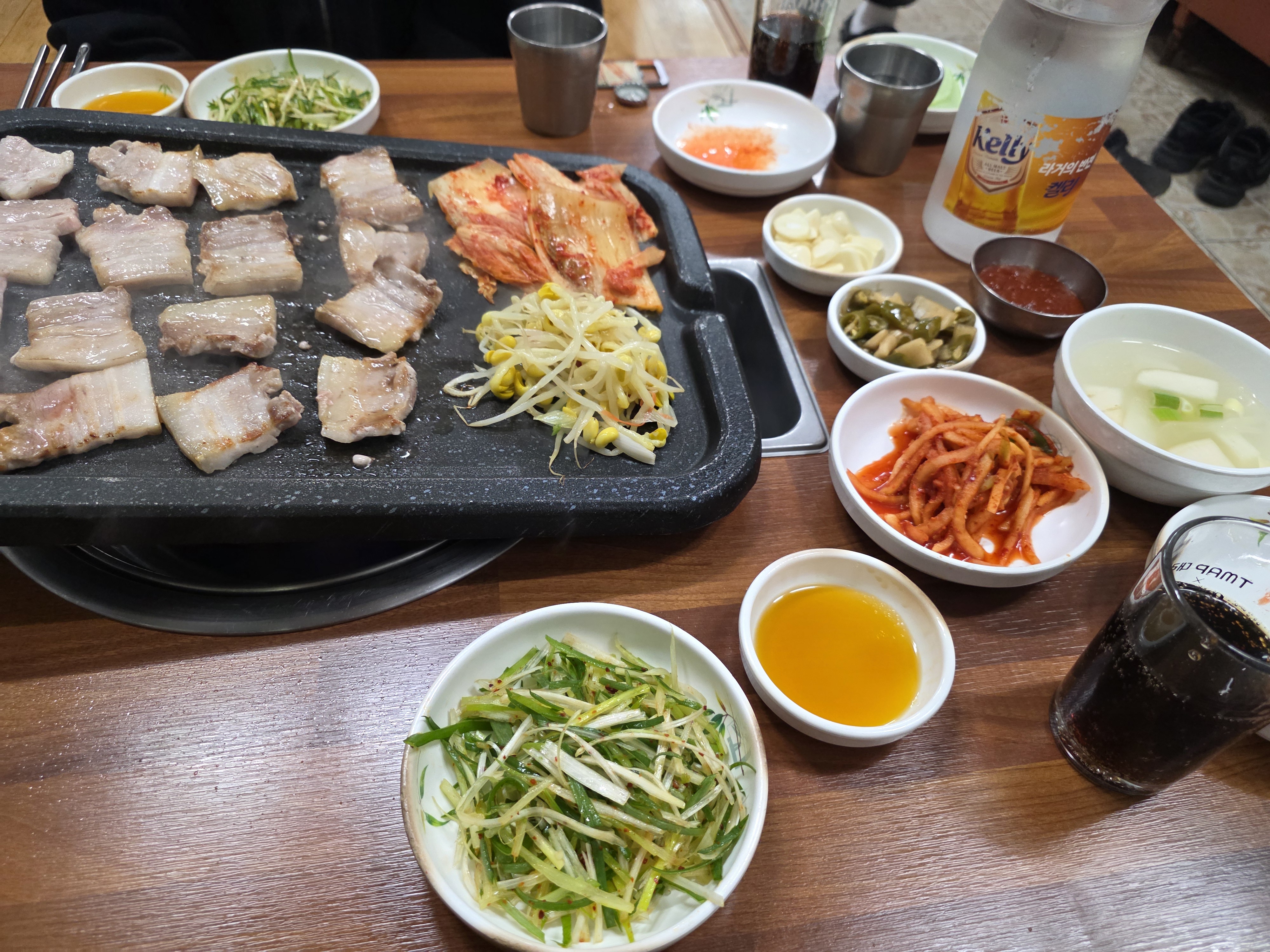 유명돌구이 유성 봉명동 삼겹살 주물럭 유성온천역 구암역 맛집 가격 주차 05