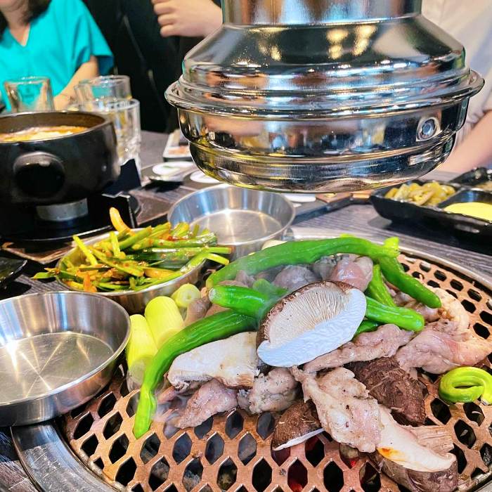 식객 허영만 백반기행 가로수길 신사동 닭목살 닭허벅지살 닭안창살 맛집