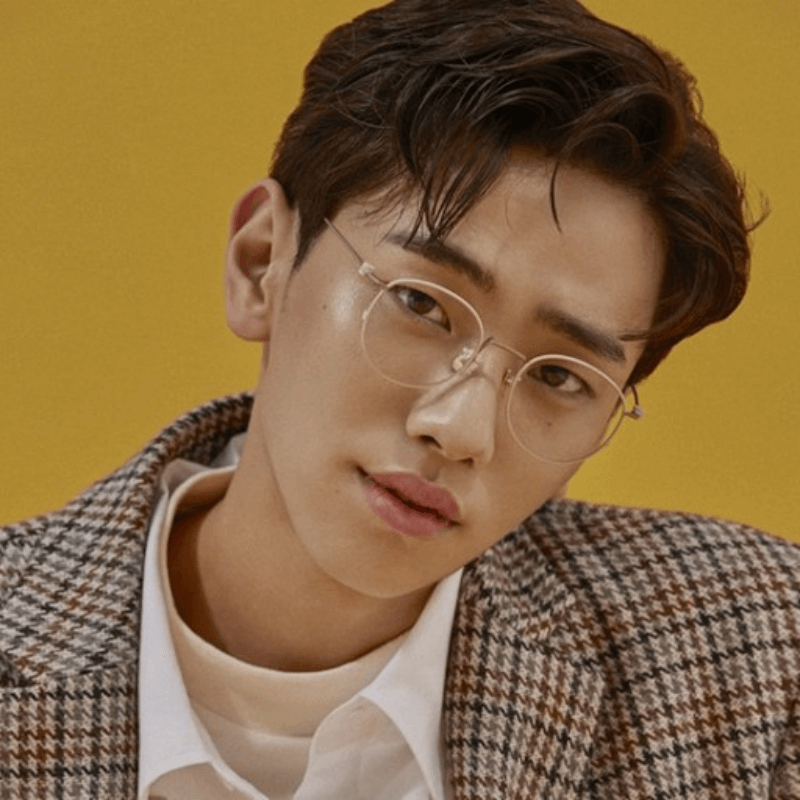 안경 쓴 남자 연예인 사진