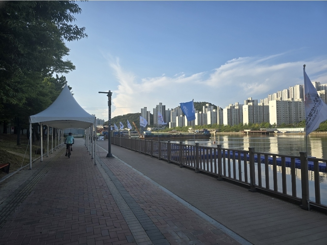 드레곤 보트 준비 천막