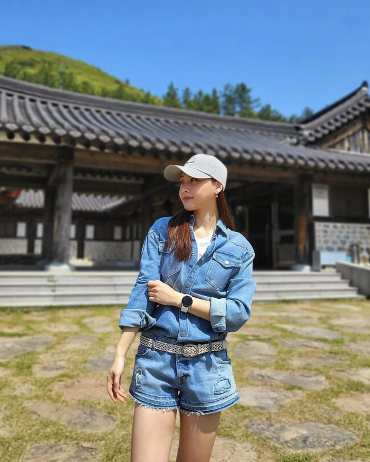 김다영 사복