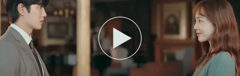 어느 호텔 로비를 배경으로 양복입은 서화와 캐쥬얼한 치마를 입은 반지음이 서로 마주보는 모습