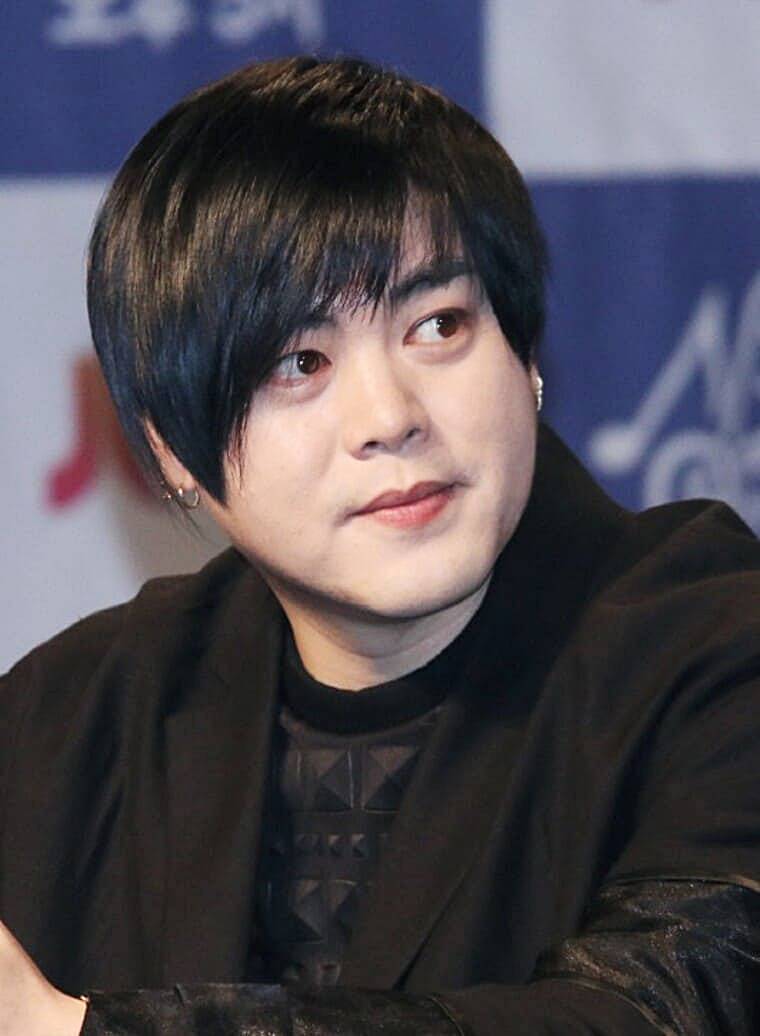 가수-문희준