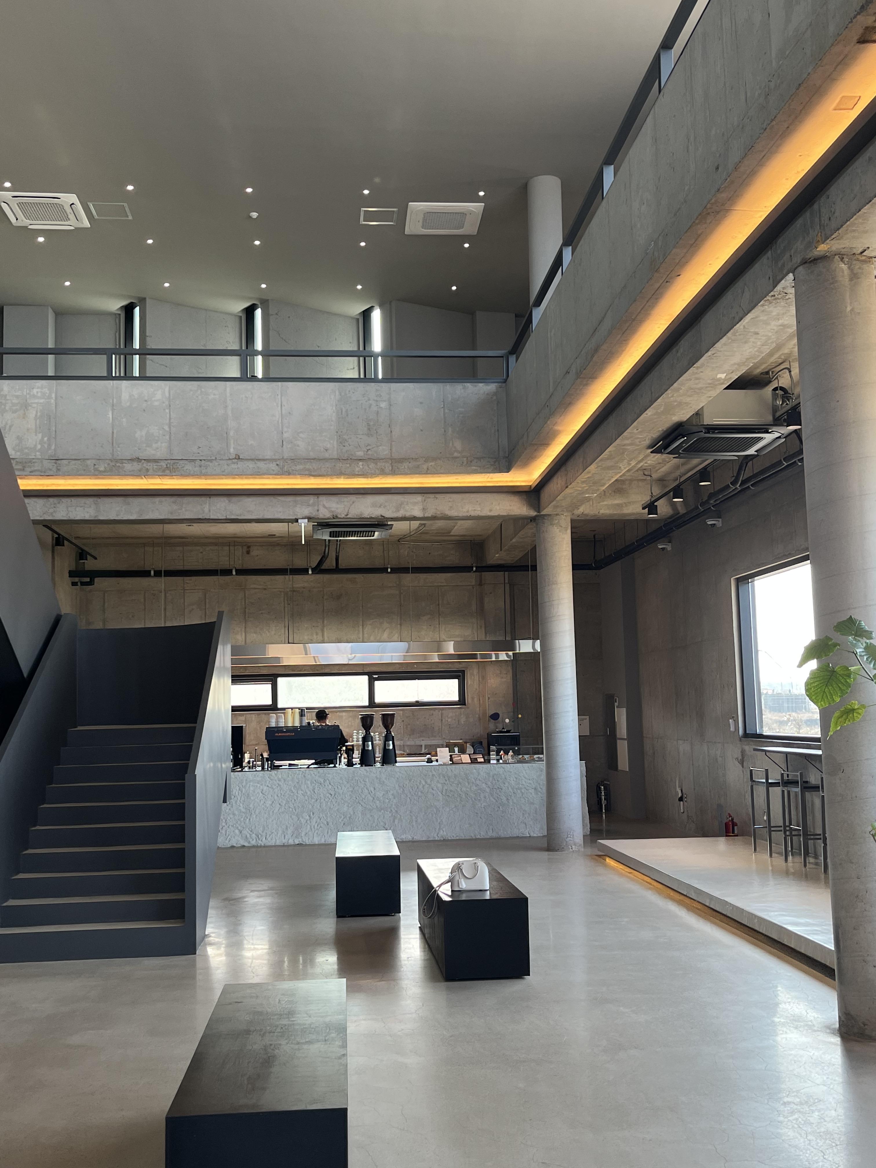 제주 조천 오션뷰 코난비치 레이오버 카페