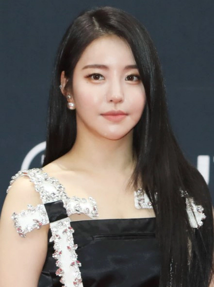 이규한 브브걸 유정 열애 럽스타그램 소식