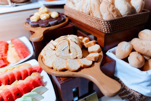 더운 날 아침 식사가 중요한 이유: 무기력&middot;탈수&middot;폭식 막는 건강 습관