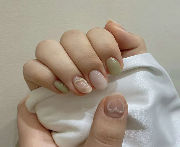 라헨느네일