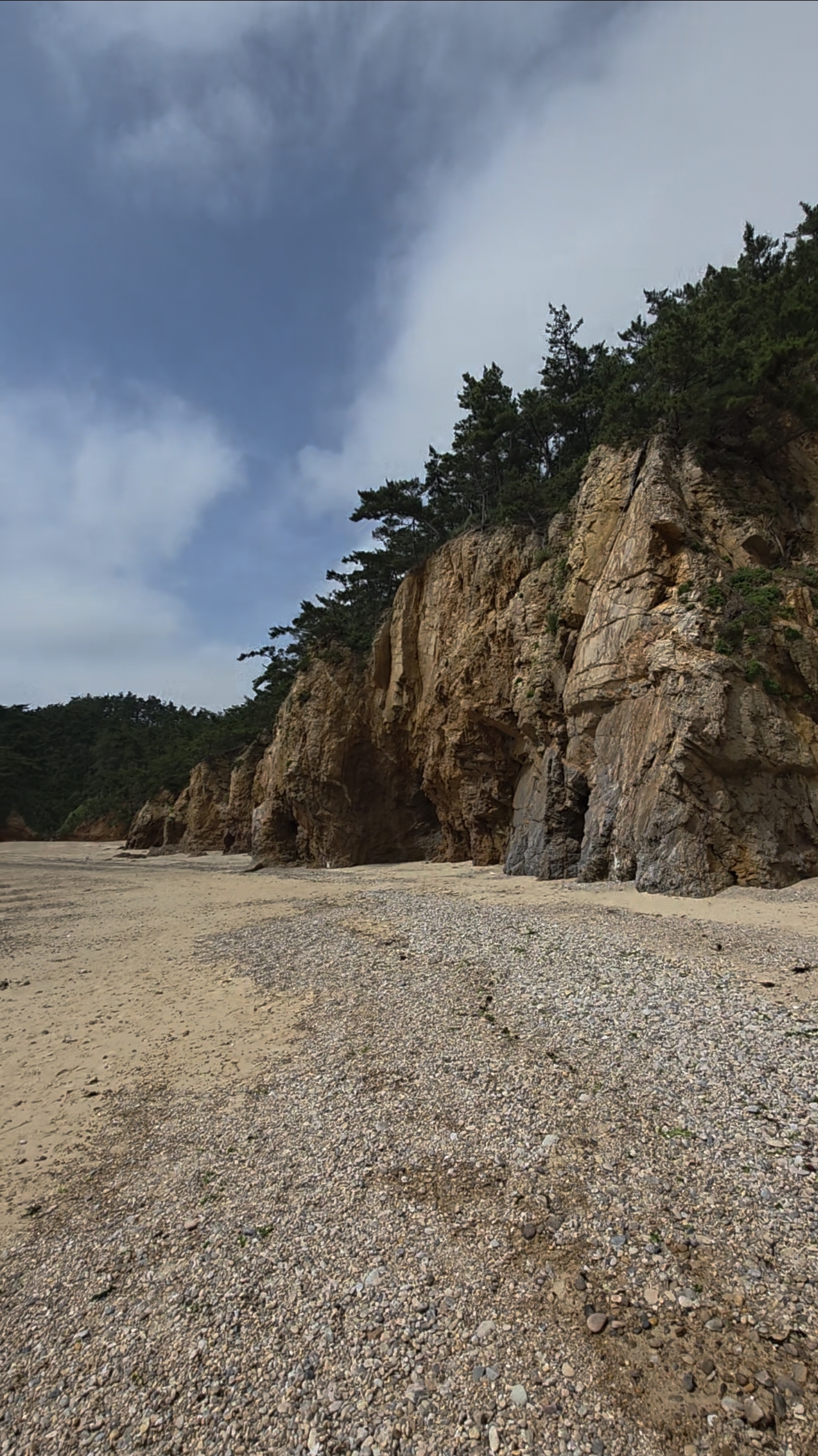 태안 파도리 해수욕장,해식동굴 입구