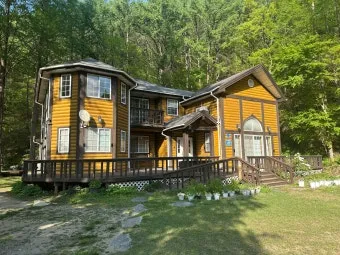 자연 속 힐링 2025년 국립자연휴양림 여름 명소 추천 3곳 완벽 여행_3