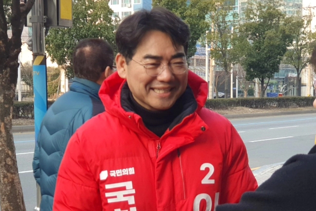 이성권 국회의원 프로필 나이 고향 학력 재산 페이스북