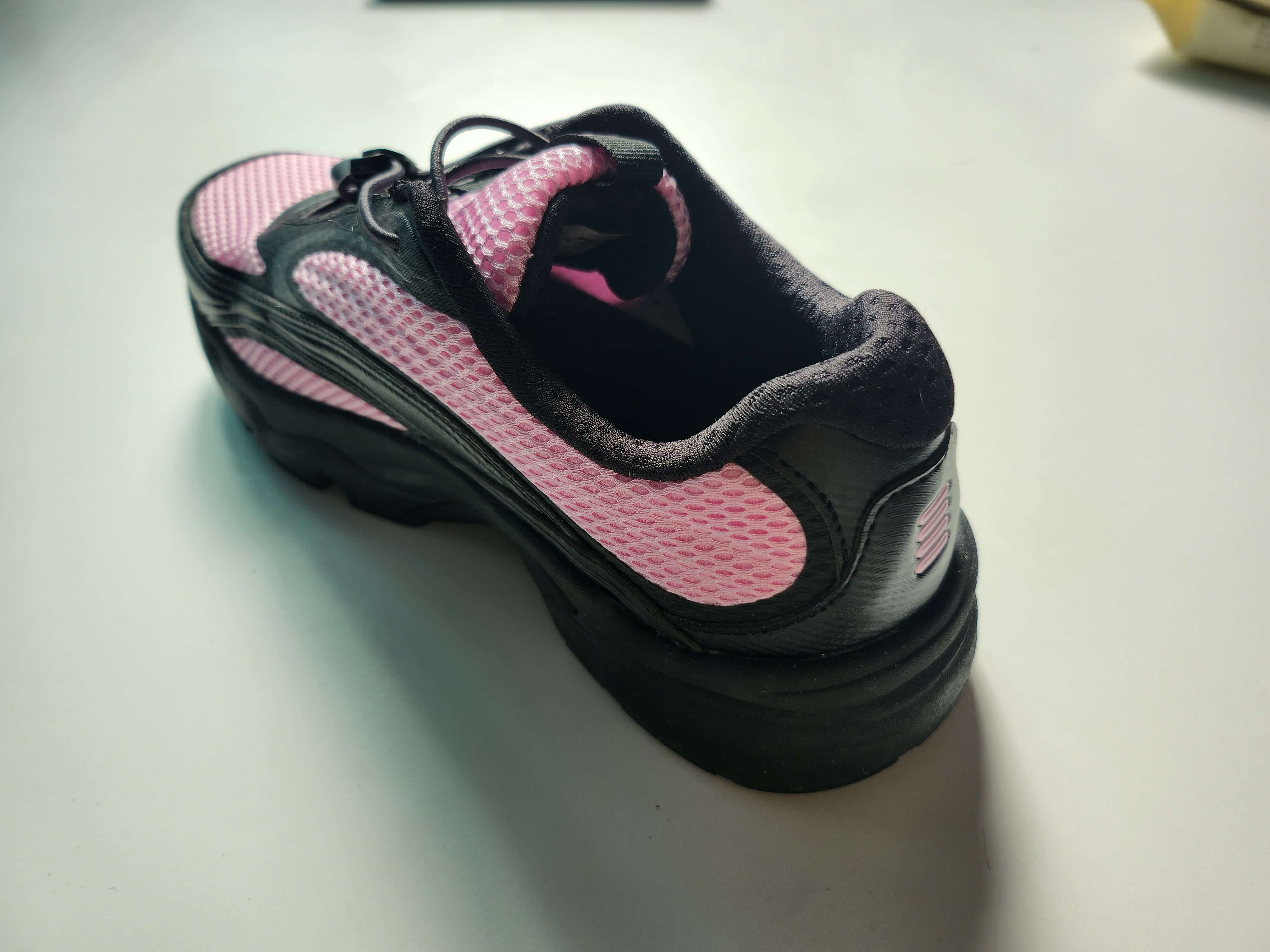 한소희 운동화 휠라 판테라 99/25 커플운동화 추천