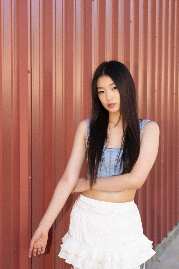 하이브 걸그룹 오디션 &#39;더 데뷔: 드림아카데미&#39; 파이널에 진출한 윤채(한국). [사진=하이브 x 게펜 레코드]