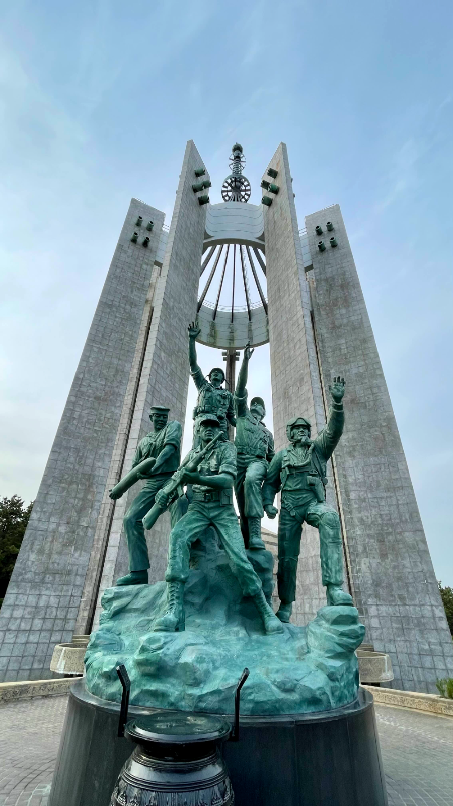 중앙공원 충혼탑 전경2