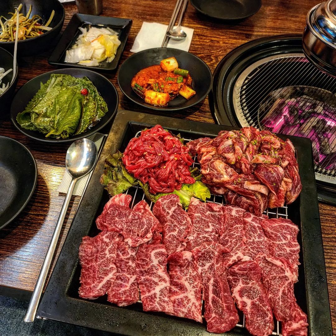 최강야구 몬스터즈 소고기 숯불구이 2022 시즌1 종료 회식 맛있는 고기집 왕십리 맛집 위치 메뉴 가격 정보