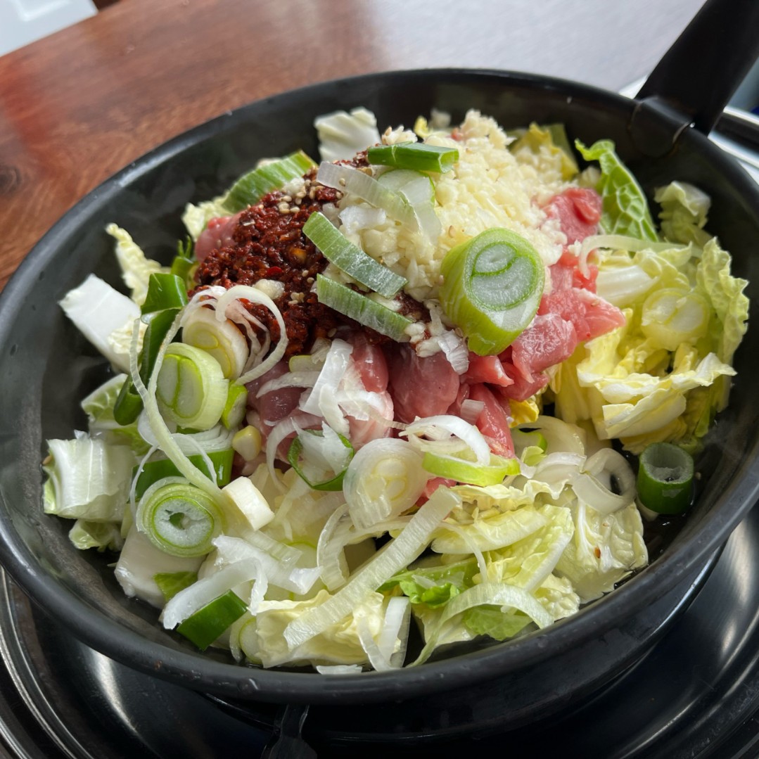 상돈이비빔돼지 메뉴 이미지