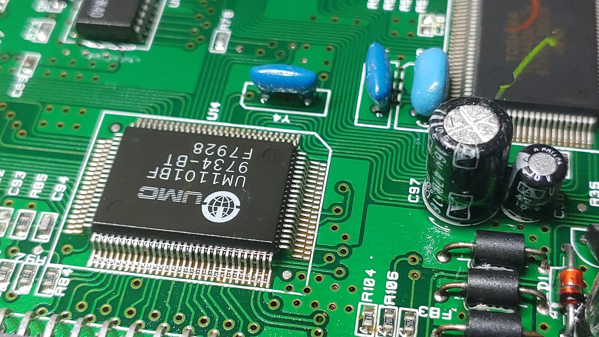 DDR5&middot;CXL 확산이 Rambus 장기 성장성에 미치는 영향에 대한 구조적 분석