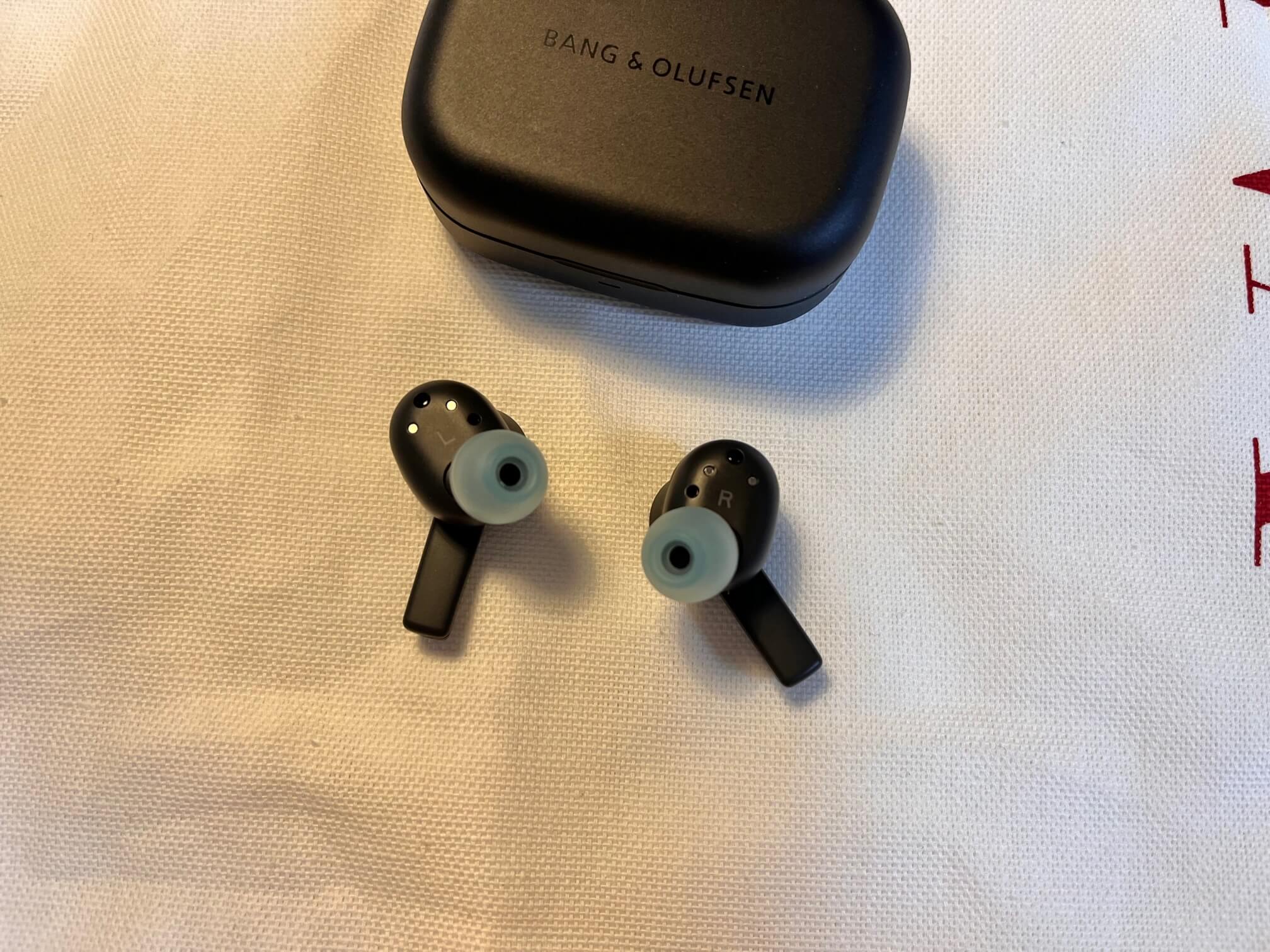 베오플레이-EX-안트라사이트-옥시젠