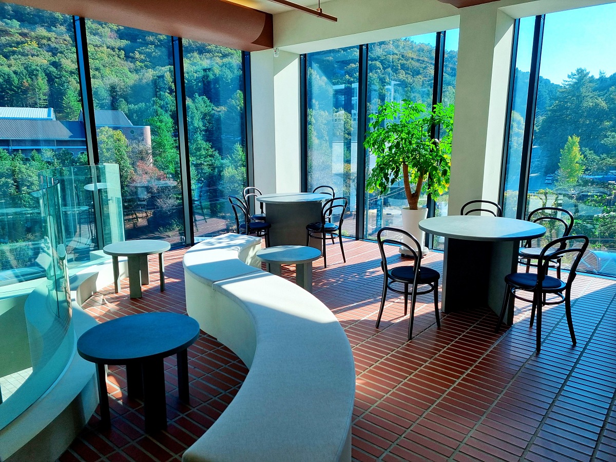 강원도 원주 포트힐 카페: 미니 출렁다리와 루프탑 정원&amp;#44; 산 뷰가 예쁜 곳