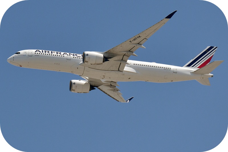 에어프랑스-a350-여객기-푸른-하늘-비행중