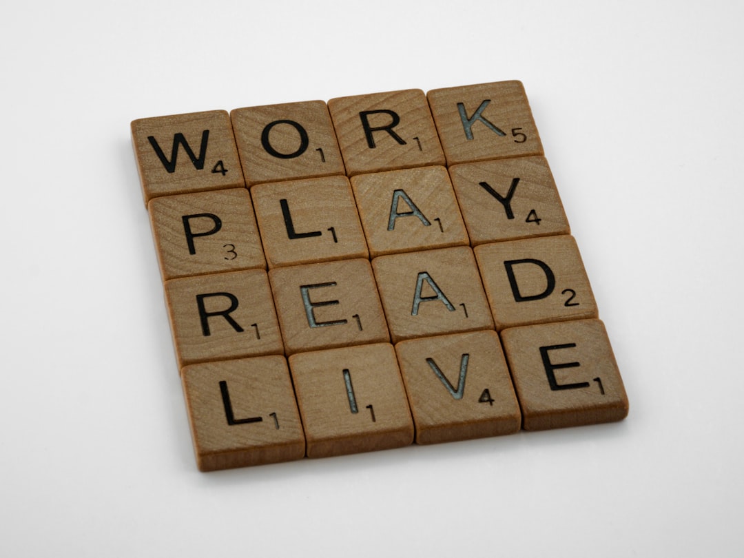 근무일수를 영어로 Working Days라고 추천합니다.