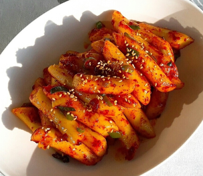 한국의 떡 종류 기름떡볶이